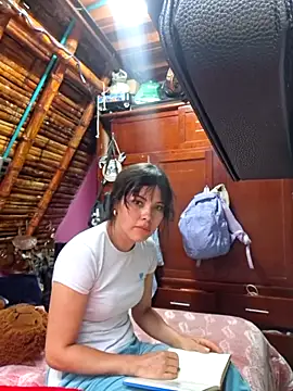 Snapshot of amazonafit_ chatting on March 13, 2026, 5:51 pm amazonafit online show from March 13, 2026, 5:51 pm