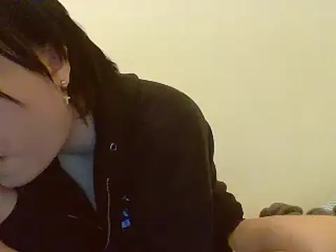 Snapshot of Valentineyittk chatting on December 12, 2024, 2:26 am Valentineyittk online show from December 12, 2024, 2:26 am