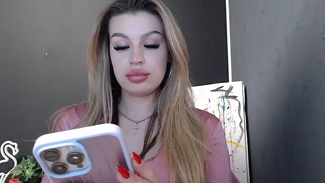Snapshot of Your_Jessy chatting on July 6, 2026, 12:45 pm Your Jessy online show from July 6, 2026, 12:45 pm