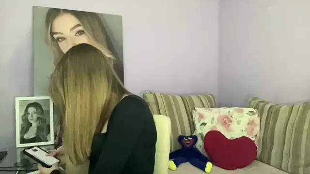 Snapshot of Your_Jessy chatting on January 30, 2025, 8:10 pm Your Jessy online show from January 30, 2025, 8:10 pm