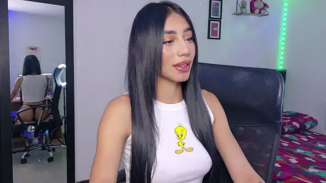 JulietaCheerr online show from February 5, 2026, 1:29 pm