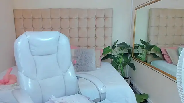 Redhot chilipeppers online show from March 16, 2025, 1:38 pm