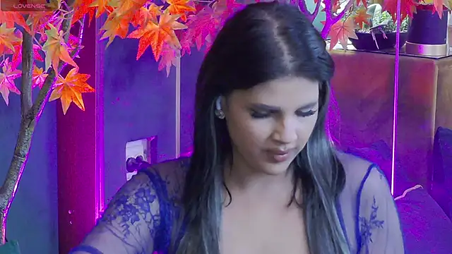 GiuliaHarvey online show from September 16, 2025, 9:16 pm