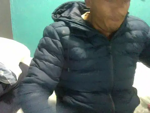 Snapshot of TUMORENO1 chatting on January 15, 2025, 5:50 am TUMORENO1 online show from January 15, 2025, 5:50 am