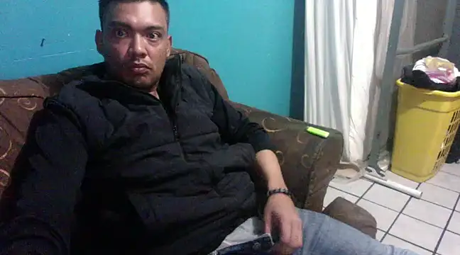 Snapshot of TUMORENO1 chatting on January 16, 2025, 12:23 am TUMORENO1 online show from January 16, 2025, 12:23 am