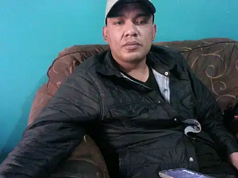 Snapshot of TUMORENO1 chatting on February 14, 2025, 9:10 pm TUMORENO1 online show from February 14, 2025, 9:10 pm