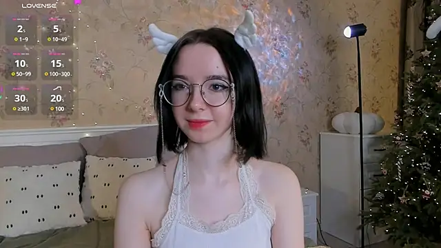 Snapshot of Nora_Failure chatting on December 28, 2024, 3:58 am Nora Failure online show from December 28, 2024, 3:58 am