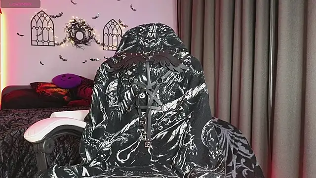 Snapshot of Devil_s_bride chatting on February 28, 2026, 2:17 pm Devil s bride online show from February 28, 2026, 2:17 pm