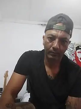 Snapshot of Daretodeviate chatting on February 12, 2026, 8:03 am Daretodeviate online show from February 12, 2026, 8:03 am