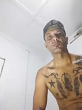 Snapshot of Daretodeviate chatting on December 1, 2025, 10:21 pm Daretodeviate online show from December 1, 2025, 10:21 pm