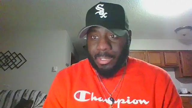 Snapshot of Stayinalive1992 chatting on March 16, 2025, 3:14 am Stayinalive1992 online show from March 16, 2025, 3:14 am