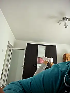 KarlosCarutox online show from September 27, 2025, 8:53 am