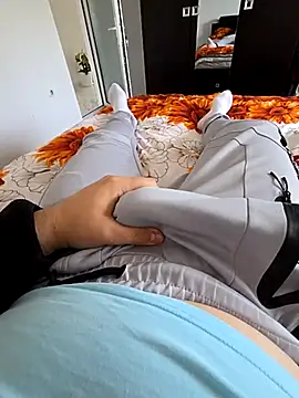 KarlosCarutox online show from October 5, 2025, 9:11 am