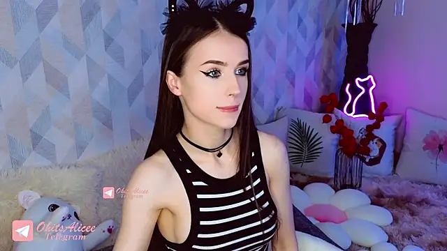  OhitsMe online show from October 31, 2025, 9:43 pm