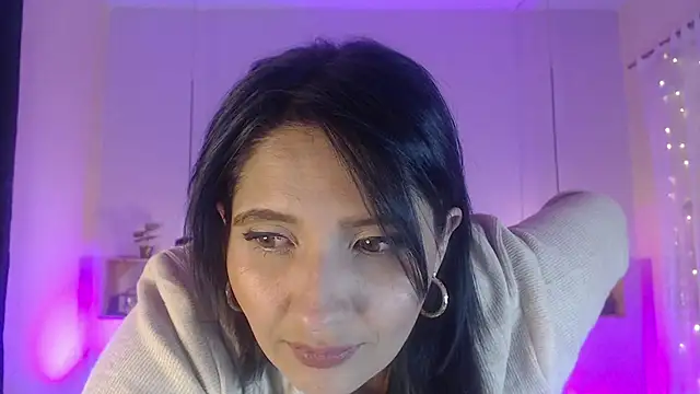 Snapshot of emily_leinner chatting on March 28, 2026, 11:17 pm emily leinner online show from March 28, 2026, 11:17 pm