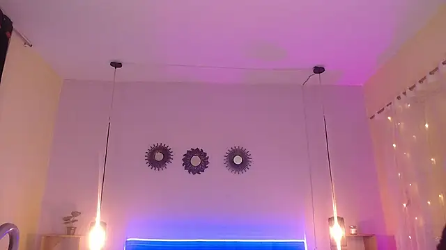 Snapshot of emily_leinner chatting on March 13, 2026, 11:32 pm emily leinner online show from March 13, 2026, 11:32 pm