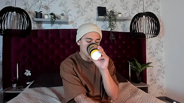 Andy Joy  online show from November 18, 2025, 11:13 am