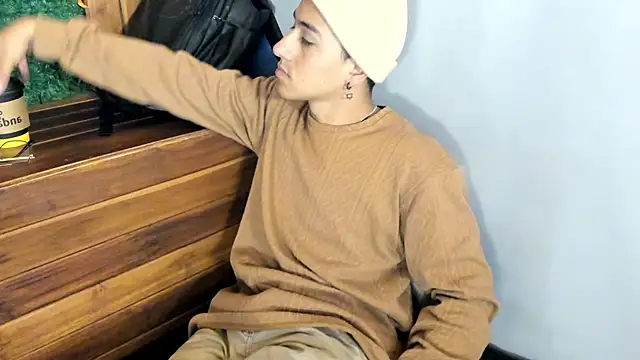 Andy Joy  online show from November 24, 2025, 11:21 am