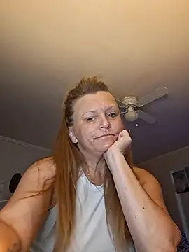 skyeb0787 online show from October 19, 2025, 12:19 pm