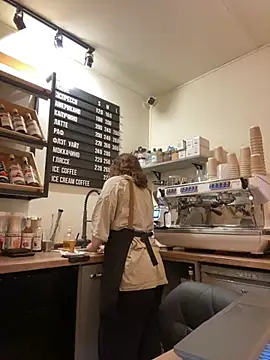 cinnabon  online show from November 30, 2025, 2:07 pm