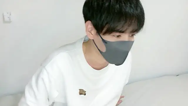 Snapshot of itsme_LEON chatting on March 25, 2026, 1:10 pm itsme LEON online show from March 25, 2026, 1:10 pm