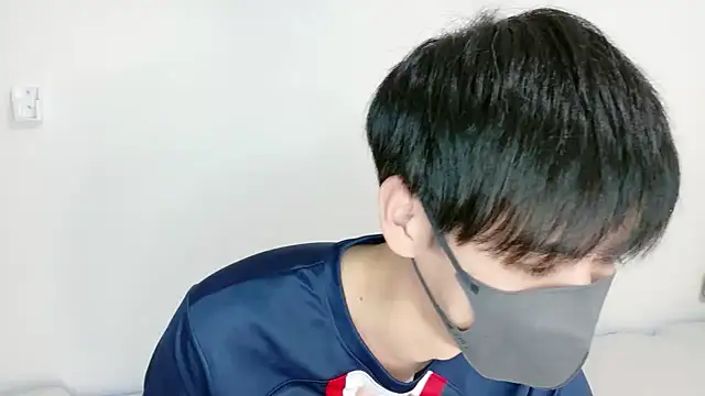 Snapshot of itsme_LEON chatting on February 8, 2026, 1:09 pm itsme LEON online show from February 8, 2026, 1:09 pm