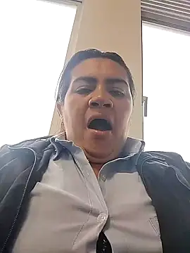 naughty-sharlot online show from October 31, 2025, 2:57 pm