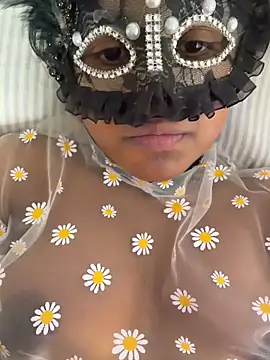 Bella Luna18 online show from January 8, 2026, 6:25 pm