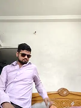 Ishan003 online show from June 2, 2026, 5:18 am