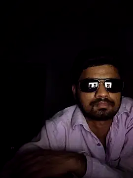 Ishan003 online show from June 2, 2026, 5:24 pm