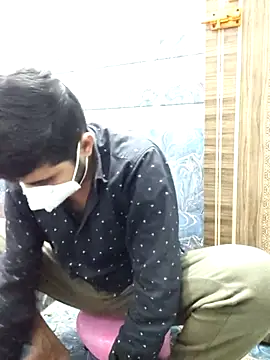 Ishan003 online show from November 20, 2025, 2:40 pm