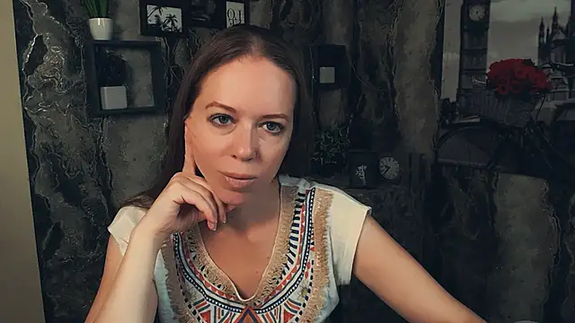 GloriaSi  online show from August 7, 2026, 4:18 am