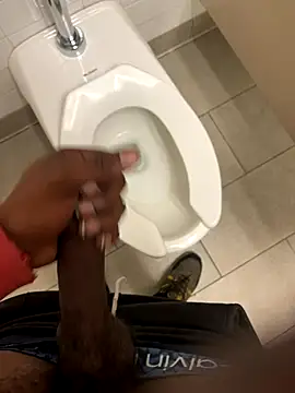 sneakylink13   online show from October 16, 2025, 2:14 pm