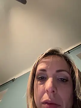 Snapshot of Annelibre chatting on January 31, 2025, 8:54 pm Annelibre online show from January 31, 2025, 8:54 pm