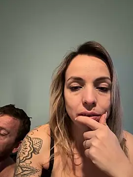 Snapshot of Annelibre chatting on February 8, 2025, 6:33 am Annelibre online show from February 8, 2025, 6:33 am