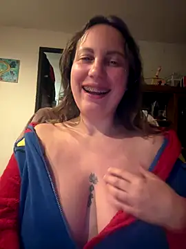 Snapshot of Yanacool007 chatting on October 1, 2025, 8:13 pm Yanacool007 online show from October 1, 2025, 8:13 pm