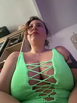 Snapshot of Yanacool007 chatting on March 7, 2025, 7:41 am Yanacool007 online show from March 7, 2025, 7:41 am