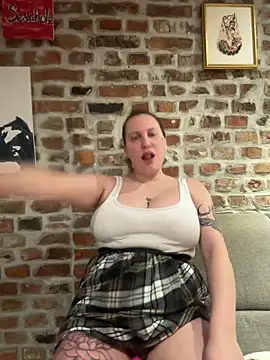 Snapshot of Yanacool007 chatting on February 24, 2026, 10:10 pm Yanacool007 online show from February 24, 2026, 10:10 pm