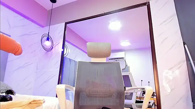 alhana miller online show from February 21, 2025, 7:54 pm