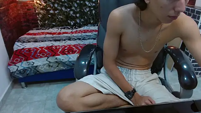 Snapshot of JackSwan18 chatting on January 17, 2025, 4:15 pm JackSwan18 online show from January 17, 2025, 4:15 pm