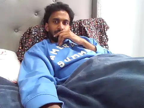 Snapshot of skinny__boy__ chatting on March 2, 2026, 7:21 pm skinny boy online show from March 2, 2026, 7:21 pm