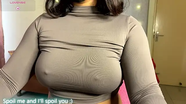 Snapshot of ohh_mona chatting on January 17, 2026, 4:16 am ohh mona online show from January 17, 2026, 4:16 am