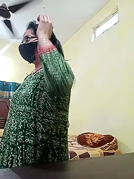 heenage online show from March 1, 2025, 8:45 am