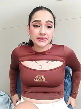 EMILYY FOXY online show from November 22, 2025, 7:13 pm