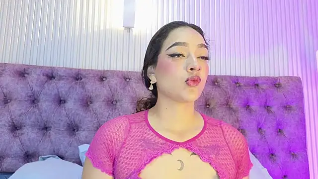 EMILYY FOXY online show from February 14, 2026, 7:03 pm