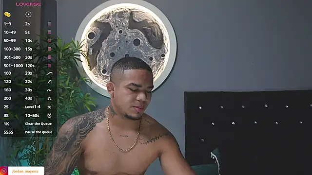 jordan mayers02 online show from January 19, 2026, 9:02 am