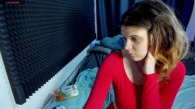 Snapshot of KIKI_Krash chatting on February 26, 2026, 10:48 am KIKI Krash online show from February 26, 2026, 10:48 am