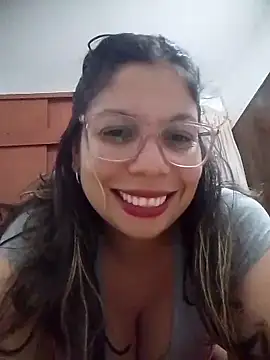 Carliina Soussa online show from April 17, 2026, 11:07 pm