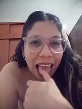 Carliina Soussa online show from May 15, 2026, 11:58 pm