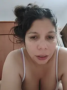 Carliina Soussa online show from July 16, 2026, 11:57 pm